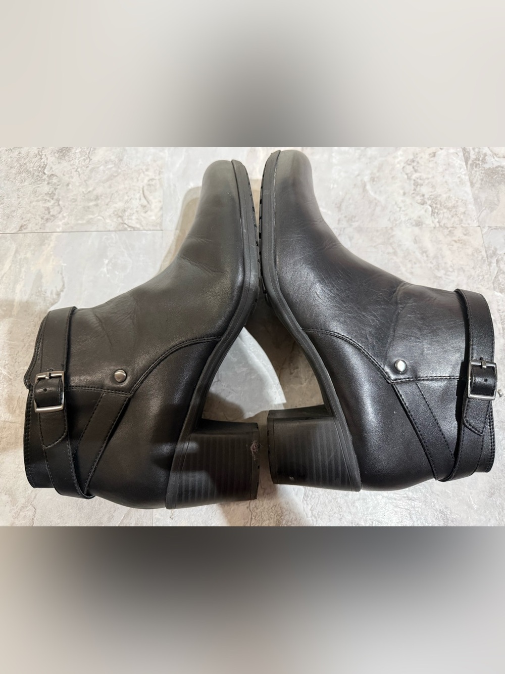Easy Spirit Black Leather Carter Ankle Booties Block Heel Buckle Strap Size 9.5